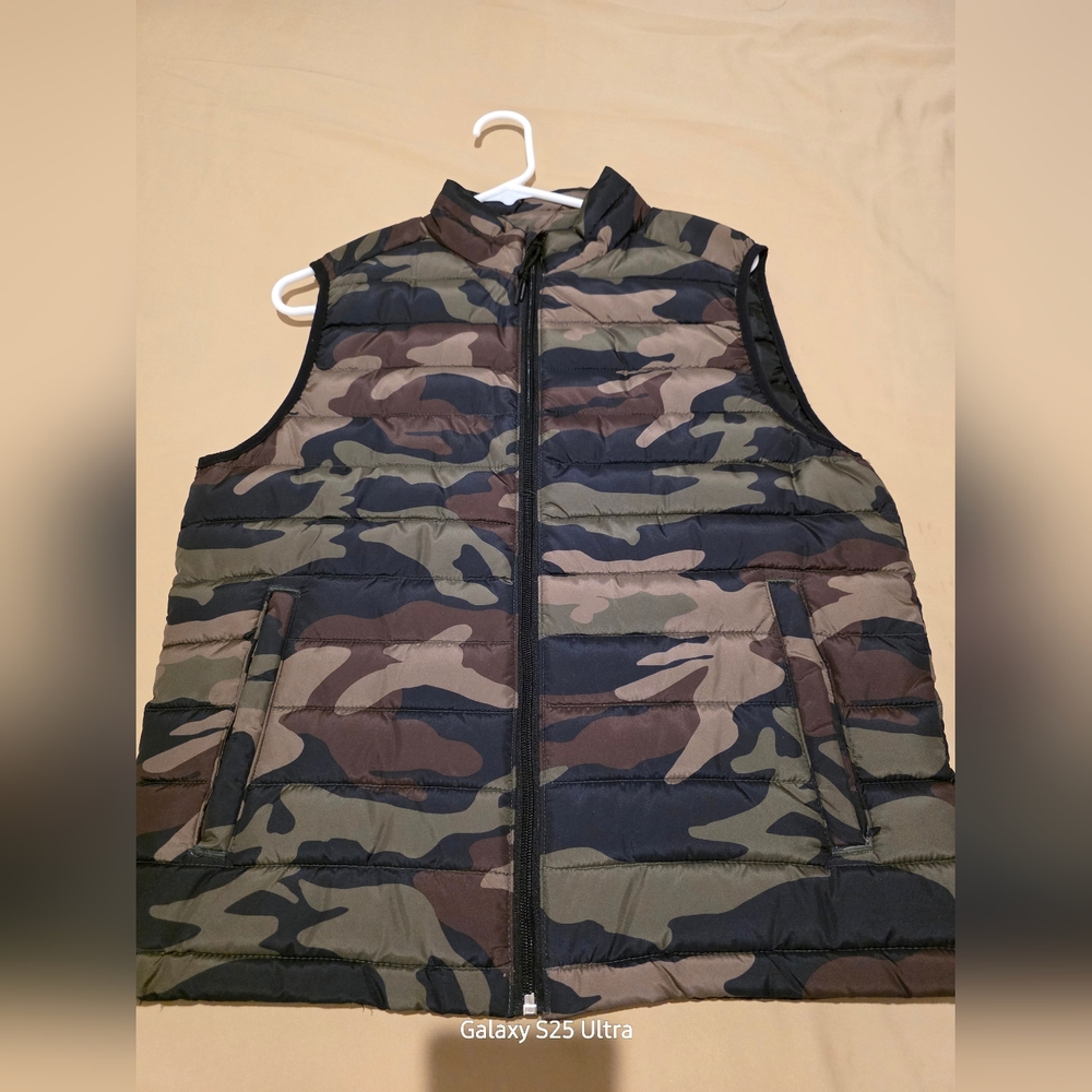 Men's Camouflage Puffer Vest